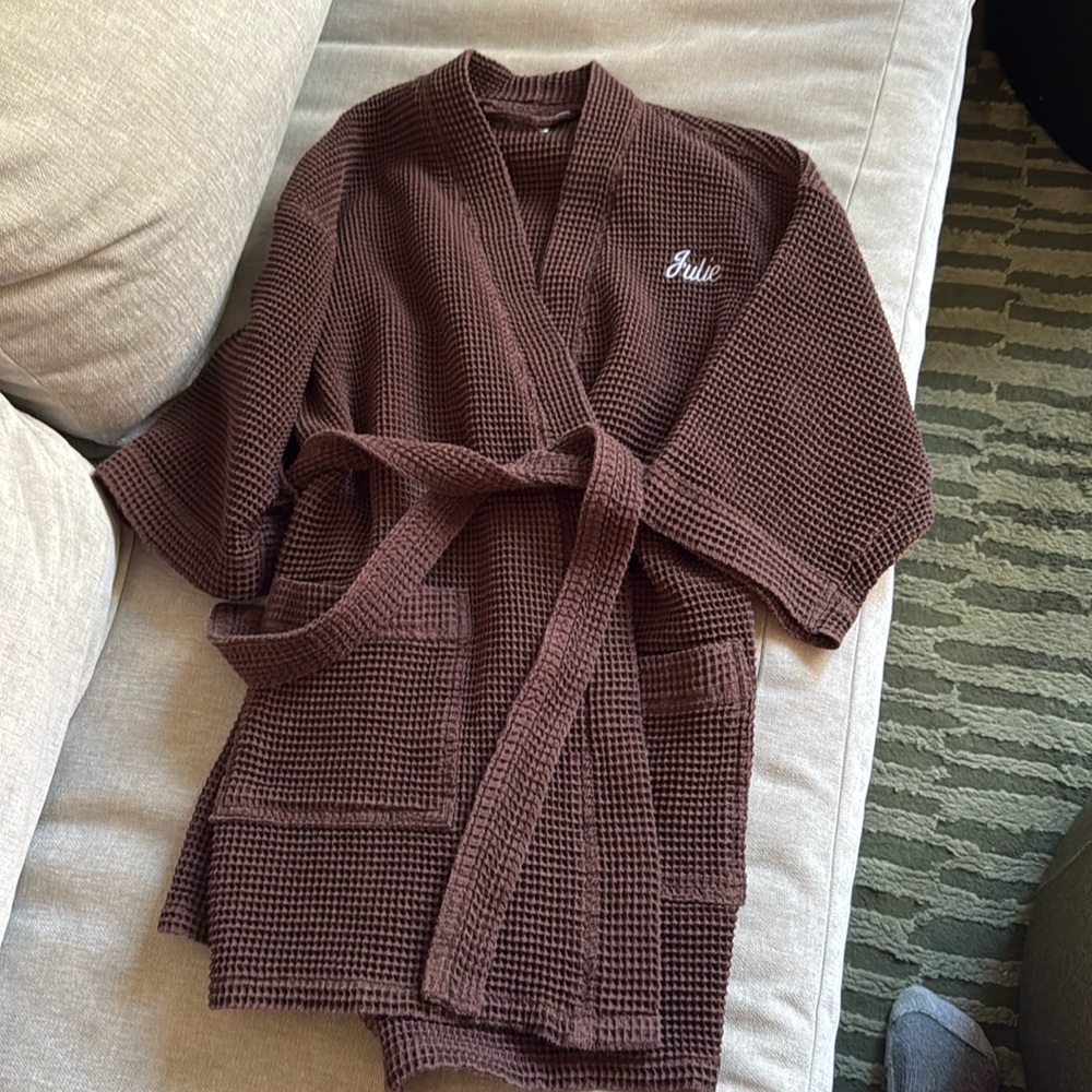 Spa Essentials bathrobe personalized with Julie